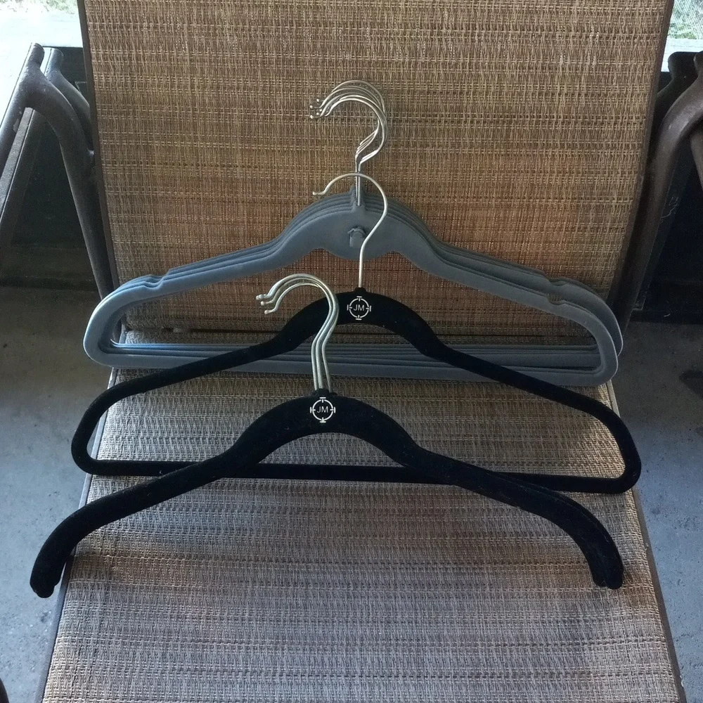12 Black & Blue Velvet Hanger